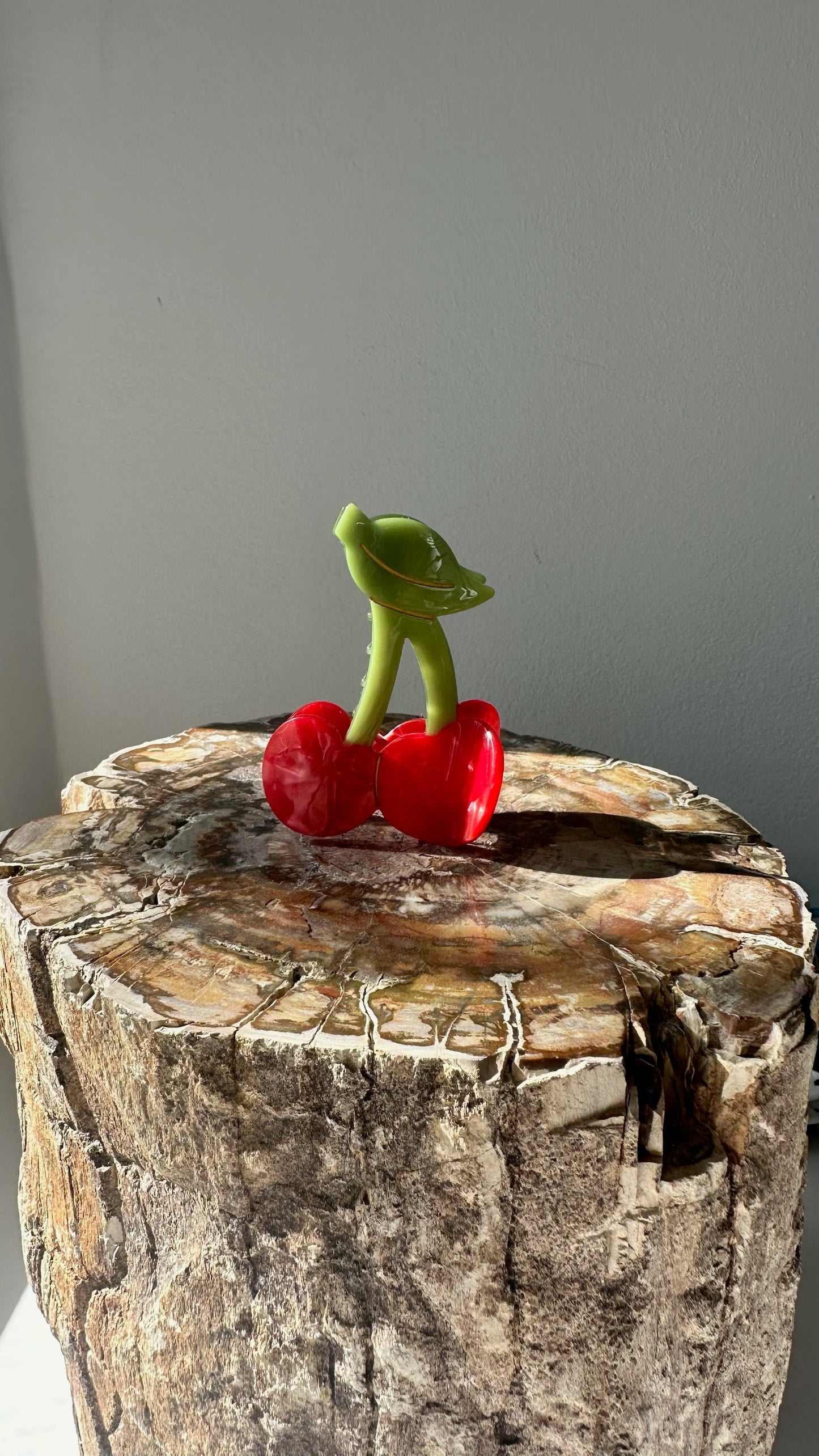 Hidden Port (cherry)